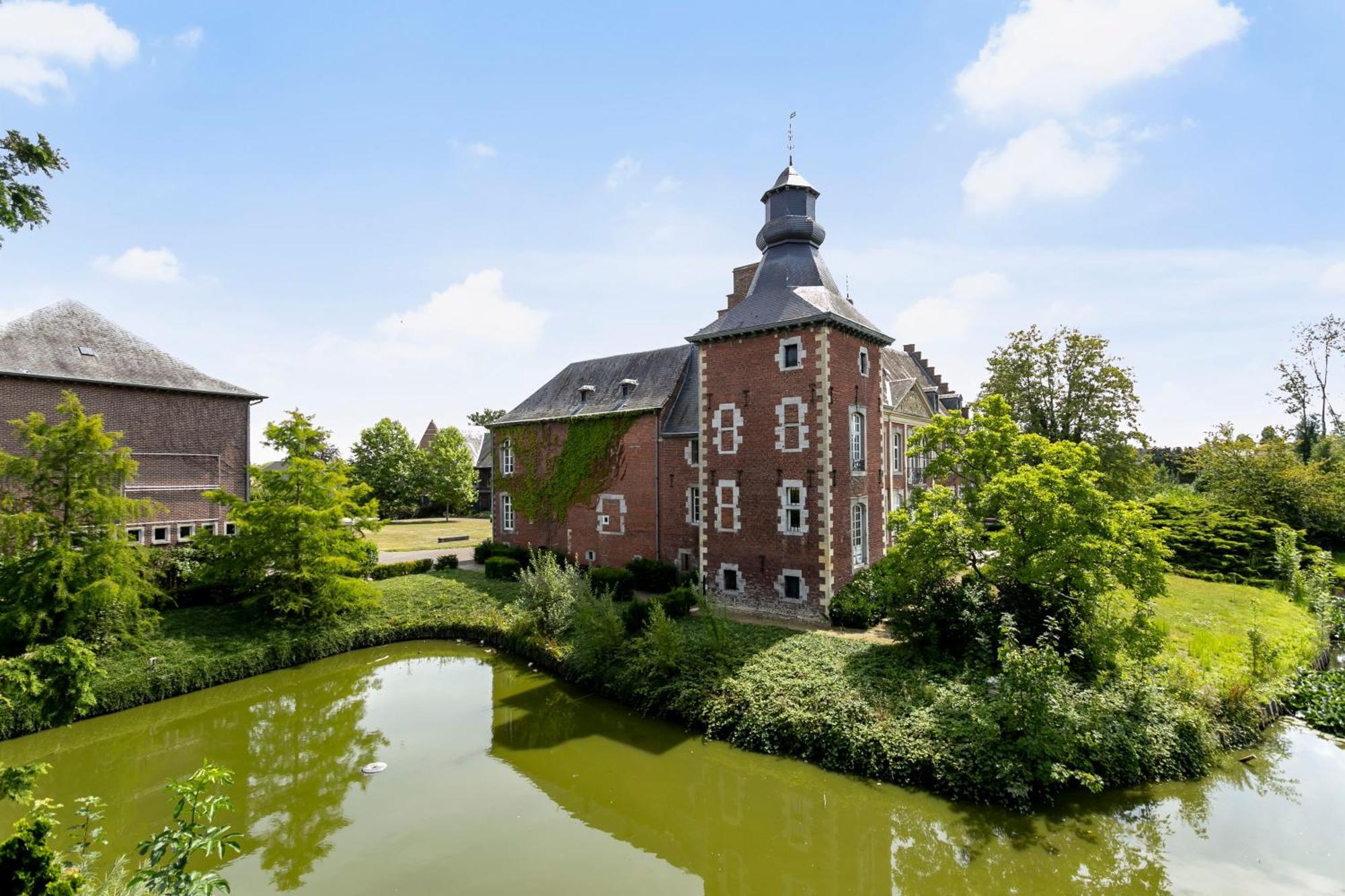 Chateau De Looz Borgloon Exterior foto